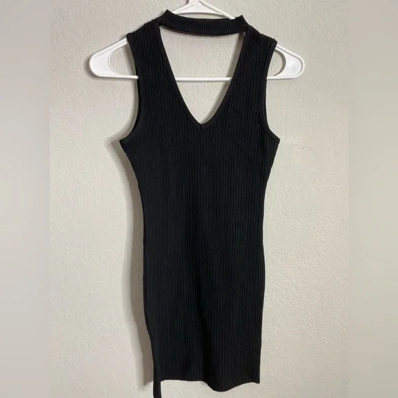 Little Black Dress - Picture 5 of 5